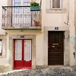 Down Chiado Easy Apart